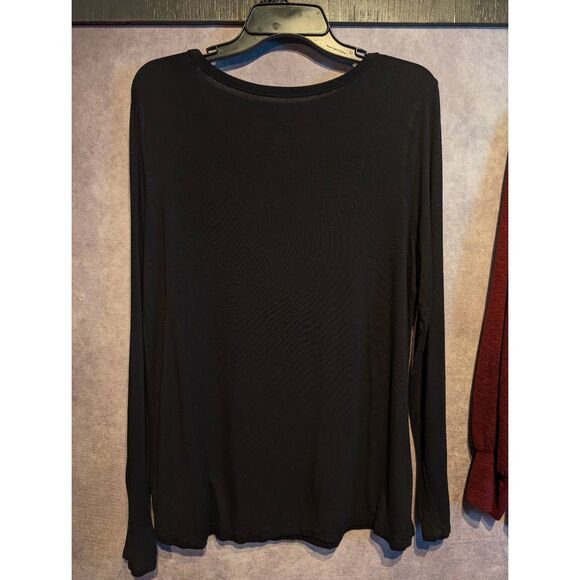 Maurices plain long sleeved t-shirt bundle. Large - Picture 5 of 5